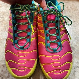 Used Colorful Airmax, good price!